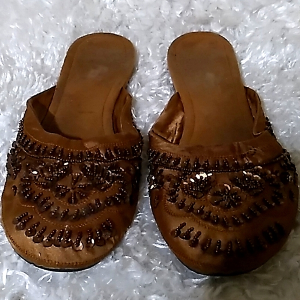 Brown ladies slip on shoes size 9